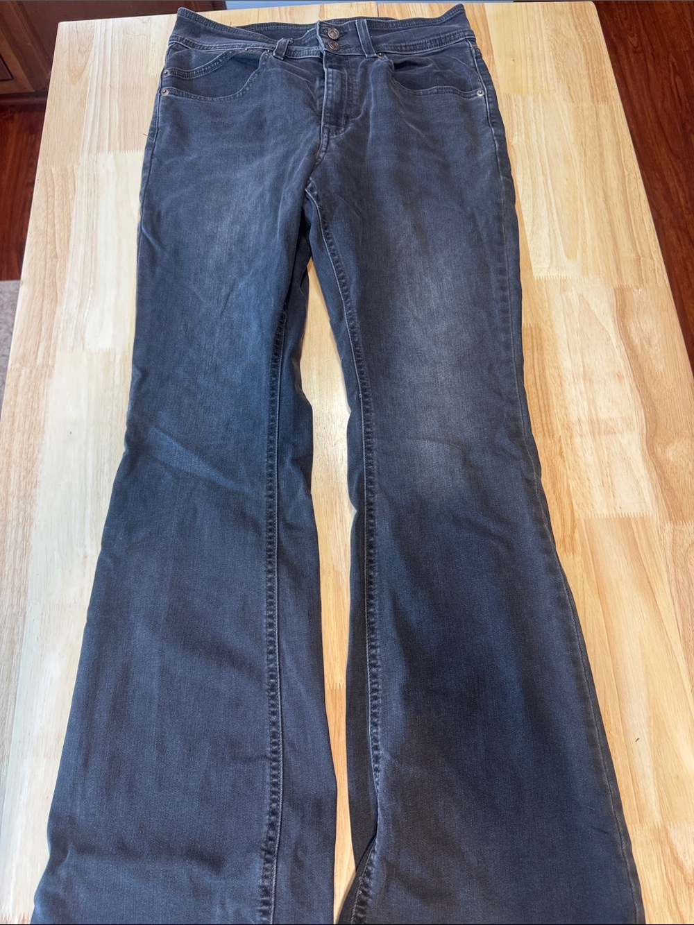 Levi’s High-Rise Black Flare Jeans for Women